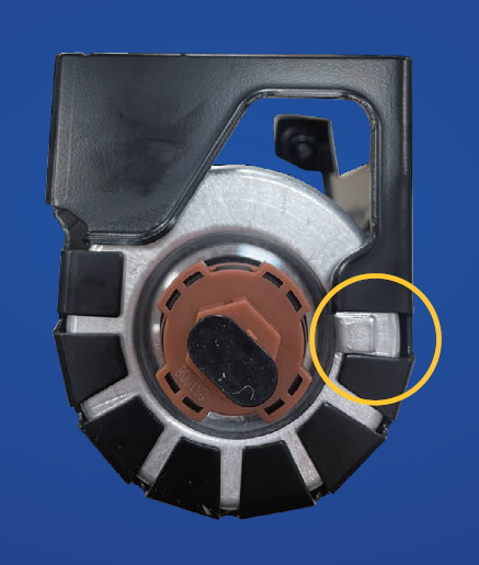 Image indicating the correct placement of the fuel filter in the housing