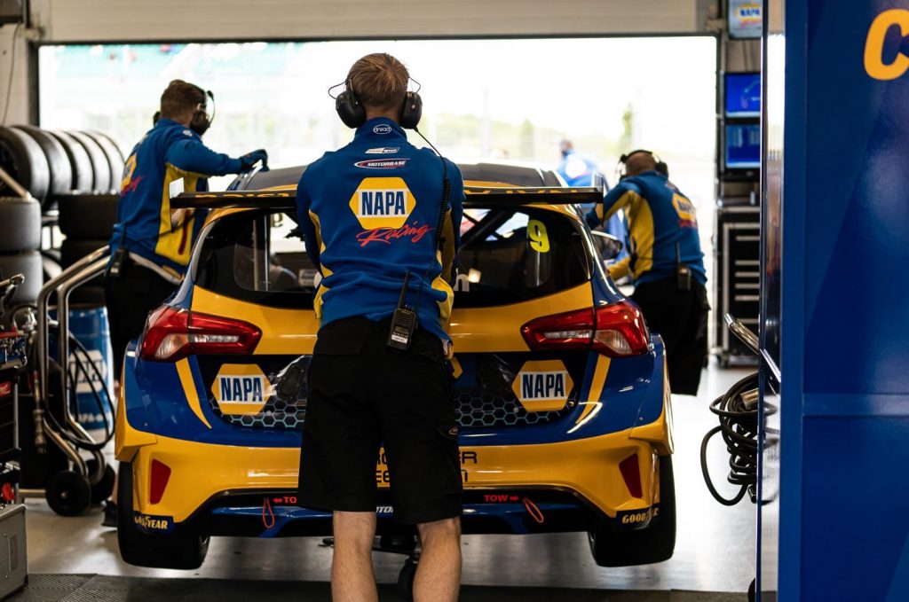 The NAPA Racing UK team works on Dan Cammish's Ford Focus ST in the NAPA garage